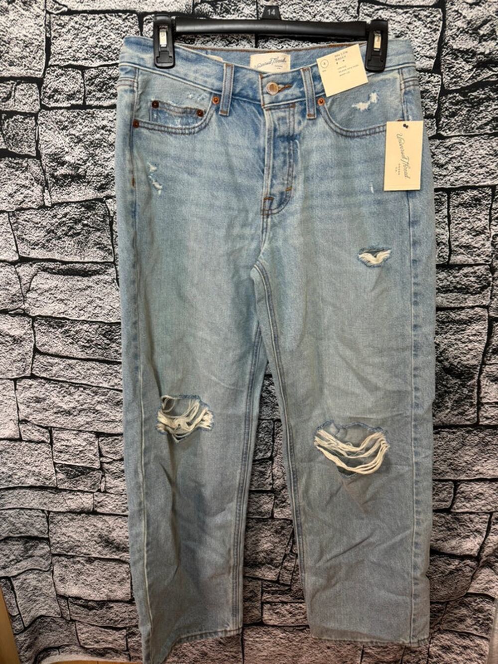NWT Ladies Universal Thread 90s Liw Rise Baggy Jeans - Size 4